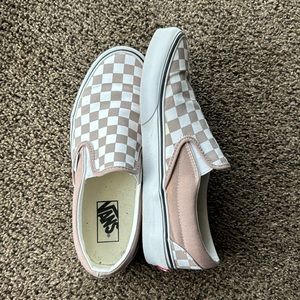 women’s checkered vans 8.5